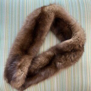 Vintage Golden Brown Fur Stole Wrap – Luxe Evening Shoulder Wrap